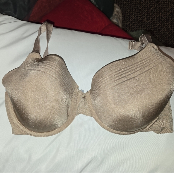 Warner's lightly padded bra - Picture 1 of 3
